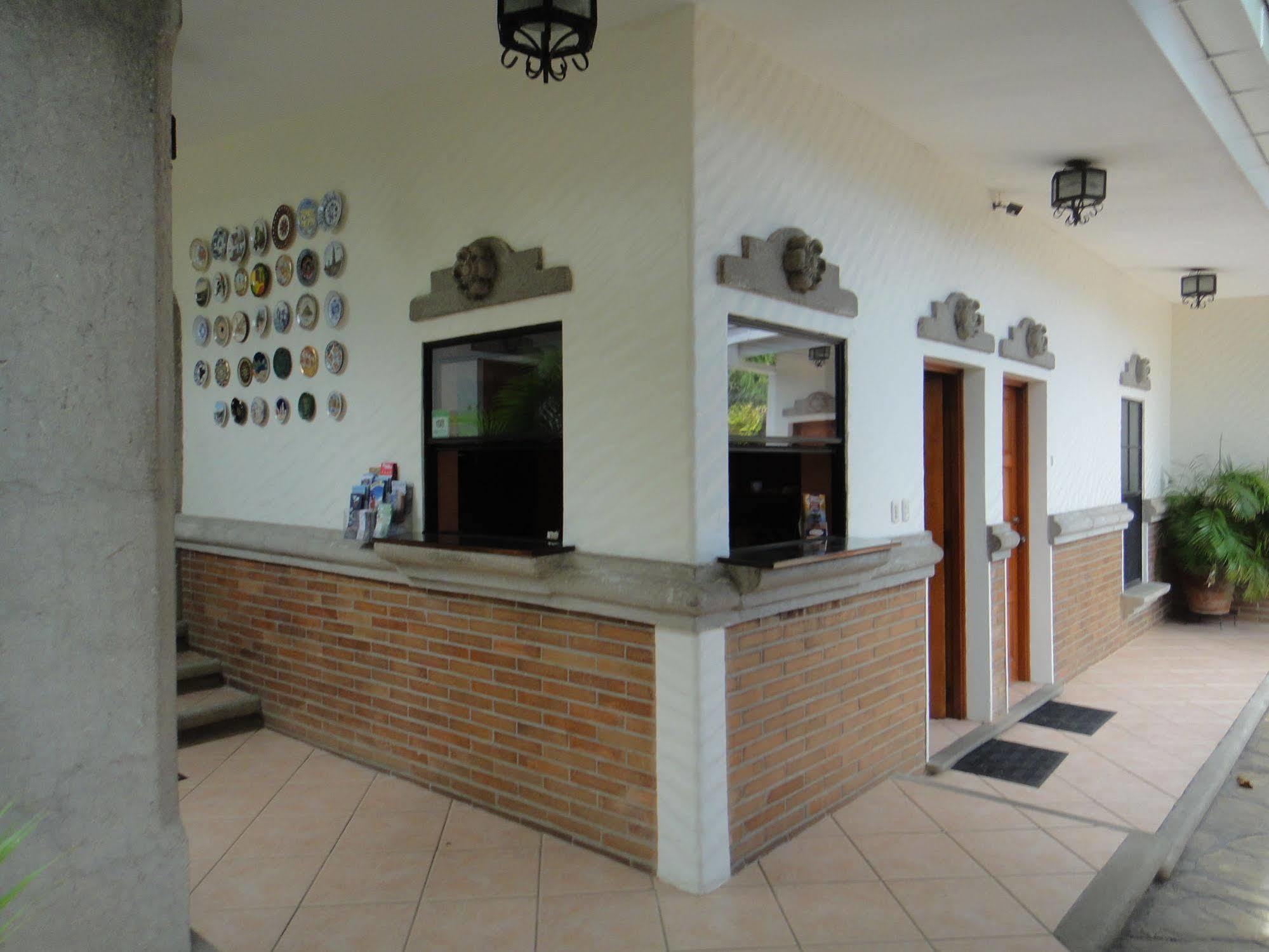 Hotel El Almendro Managua Exterior photo
