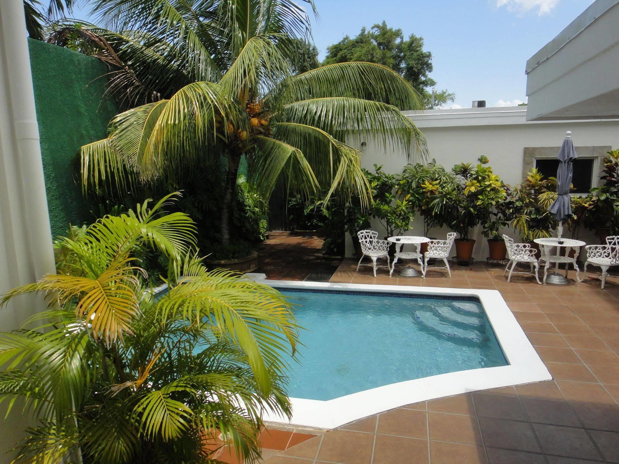 Hotel El Almendro Managua Exterior photo